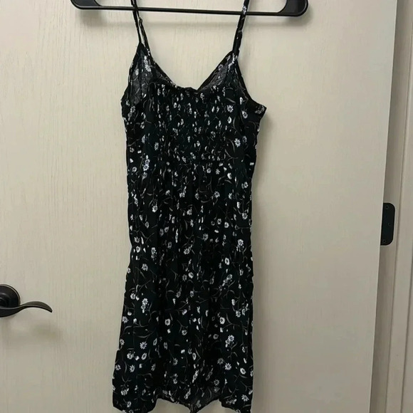 Black floral dress Divided by H&M UK Size 8 - Picture 5 of 5